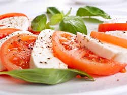 Comida Milão, Salada caprese